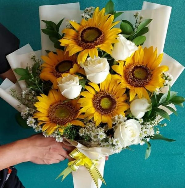 Hand Bouquet 2